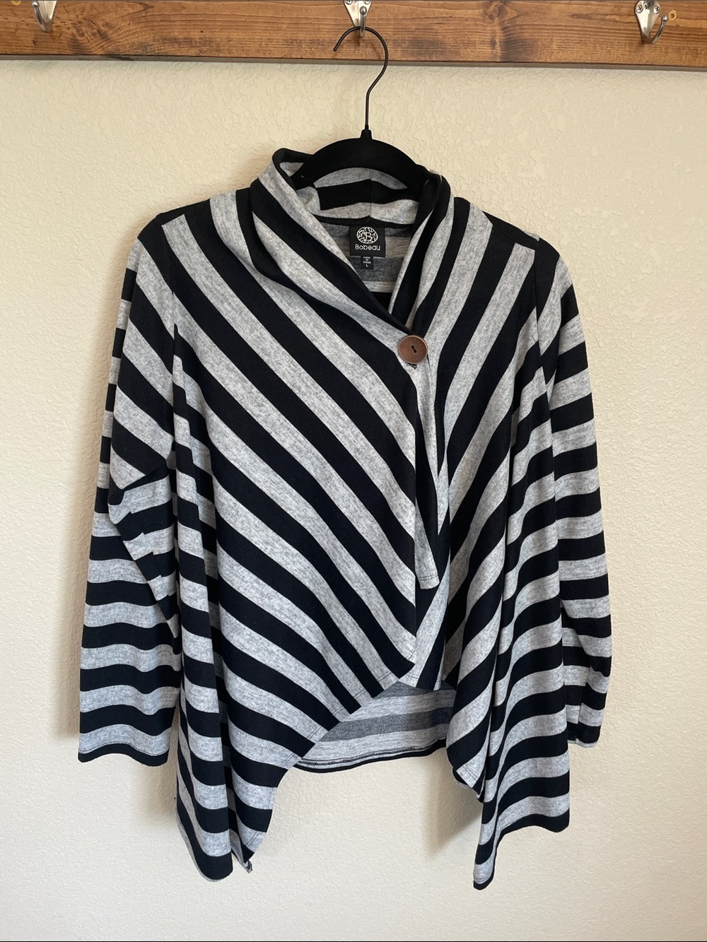Bobeau Black & Gray Striped Shawl-Collar Cardigan Artsy Single Button Closure L